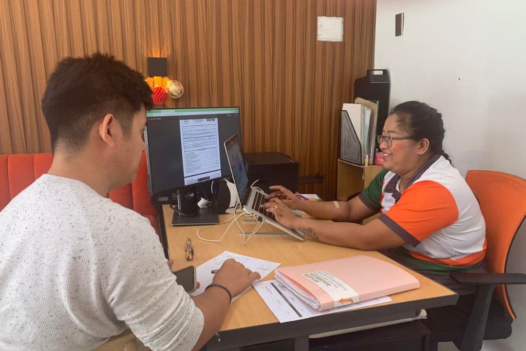 UPworth accountant in a client consultation